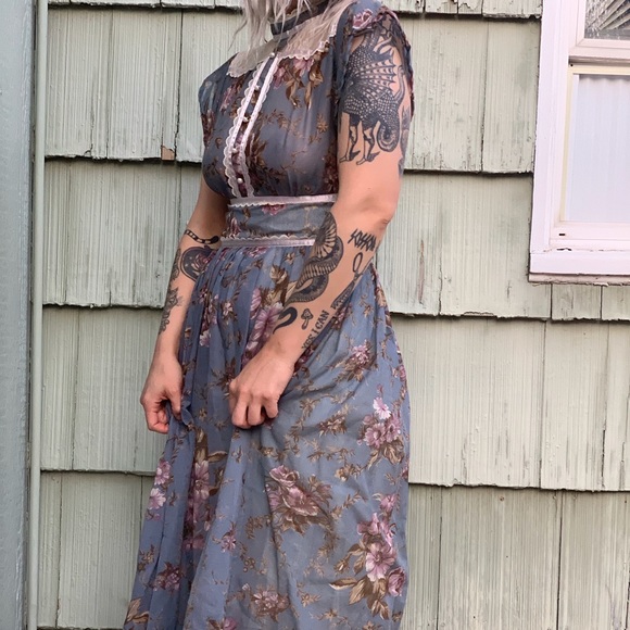 SOLD Vintage Gunne Sax floral lace prairie dress - Picture 2 of 11